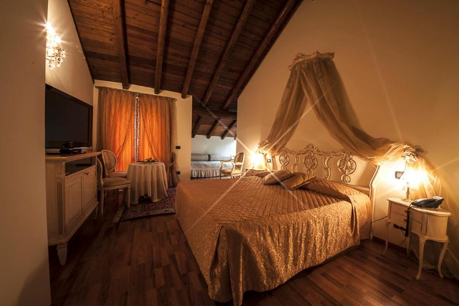 Boutique Hotel Villa Giulia วัลมาเดรรา ภายนอก รูปภาพ